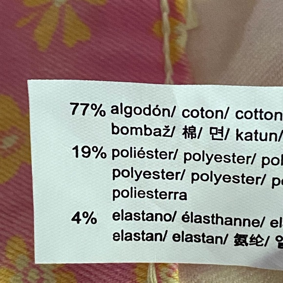 NWT. Zara Pink/Yellow Floral Print Flared Cropped Jeans. Size 4. - Picture 10 of 11